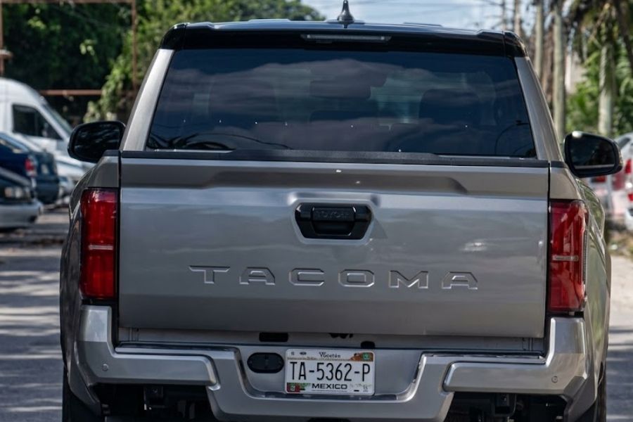 ¿Montachoques en Cancún? Motociclista denuncia intento de accidente provocado