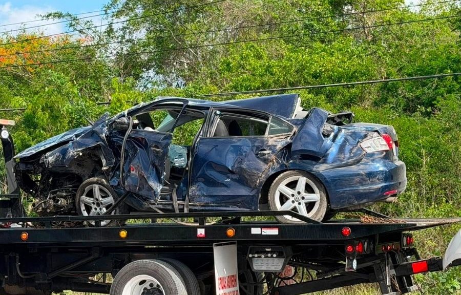 Choque frontal en carretera federal deja dos heridos en Playa del Carmen