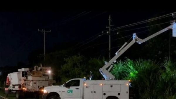 Hasta 20 comunidades sufren apagones simultáneos en Othón P. Blanco