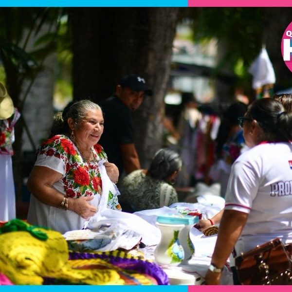 Artesanas mayas impulsan economía local con expo cultural en Carrillo Puerto