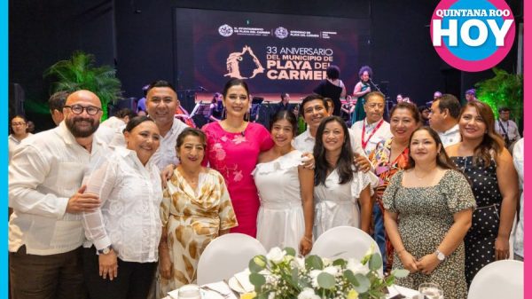 Playa del Carmen honra a sus fundadores por 33 aniversario
