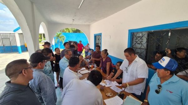 Joel Hau Cupul es reelecto en sindicato de taxistas de Nuevo X-Can