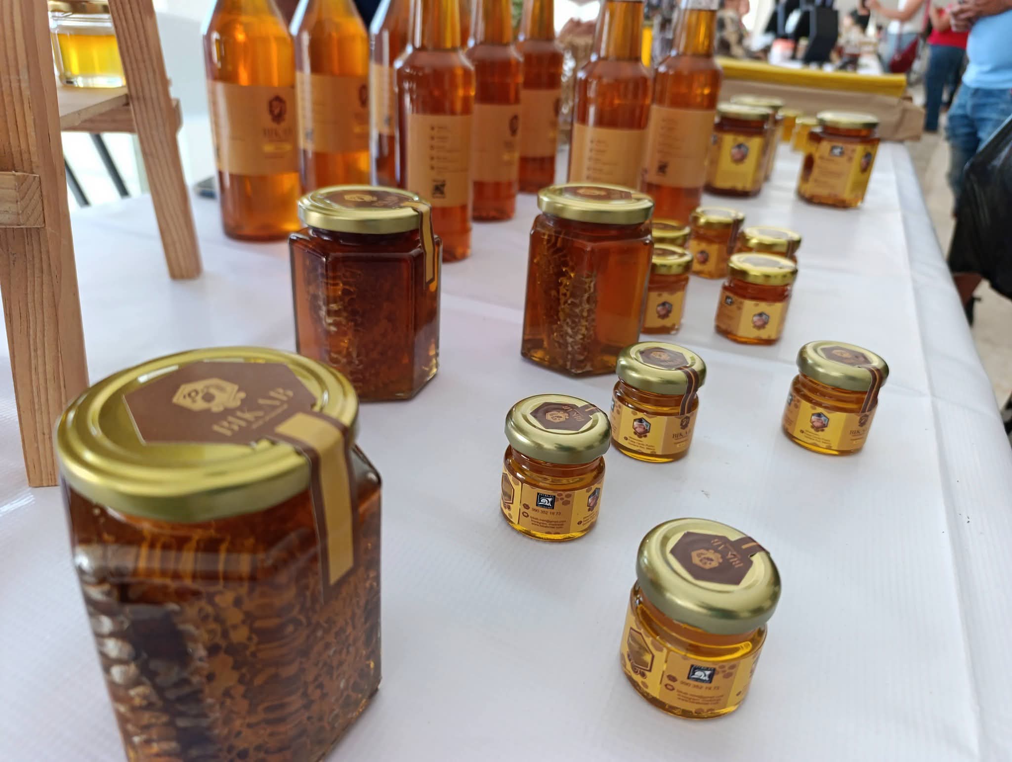 Cae precio de la miel y golpea a productores de Quintana Roo