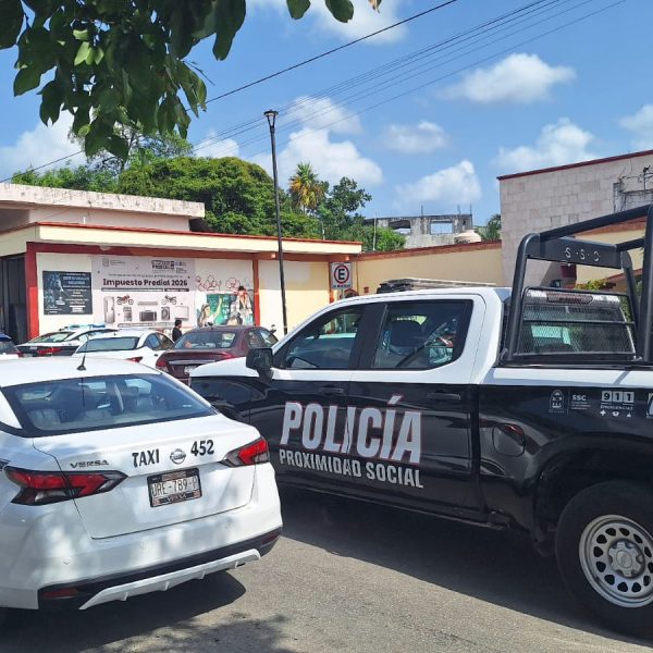 Reportan presuntos hombres armados en mercado de FCP