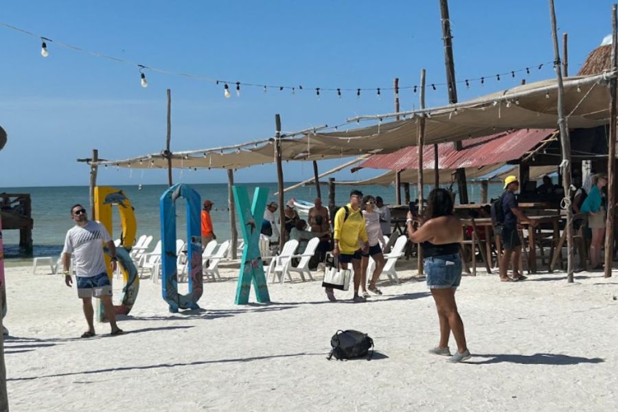 Holbox y Gobierno de Quintana Roo acuerdan impulsar turismo