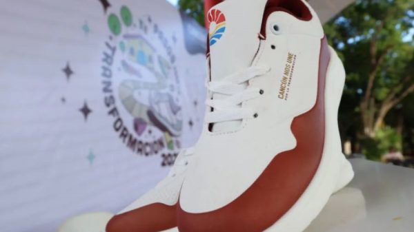Entregarán 119 mil pares de tenis a estudiantes de Benito Juárez