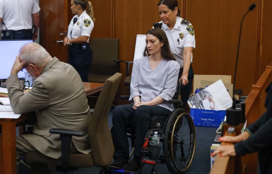 Juicio de Lindsay Clancy entra en etapa de la defensa
