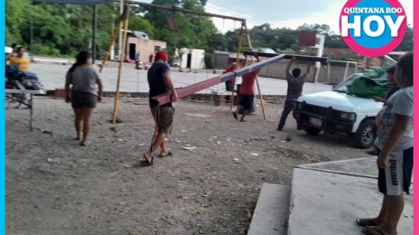 Poste caído en La Esperanza genera denuncia por omisión