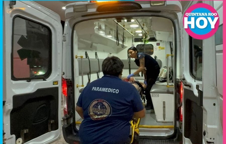 Pareja derrapa en motocicleta y resulta lesionada en Isla Mujeres