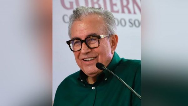 Rocha Moya vuelve a pedir licencia como gobernador de Sinaloa