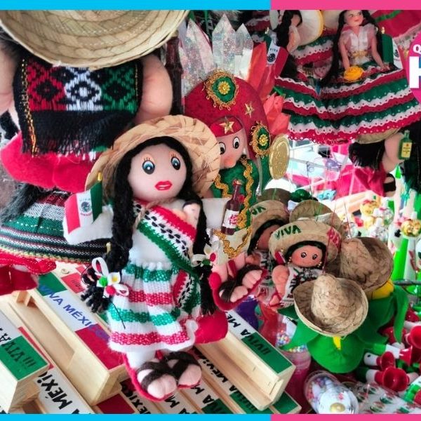 Artículos patrios ya se venden en las calles de Cancún