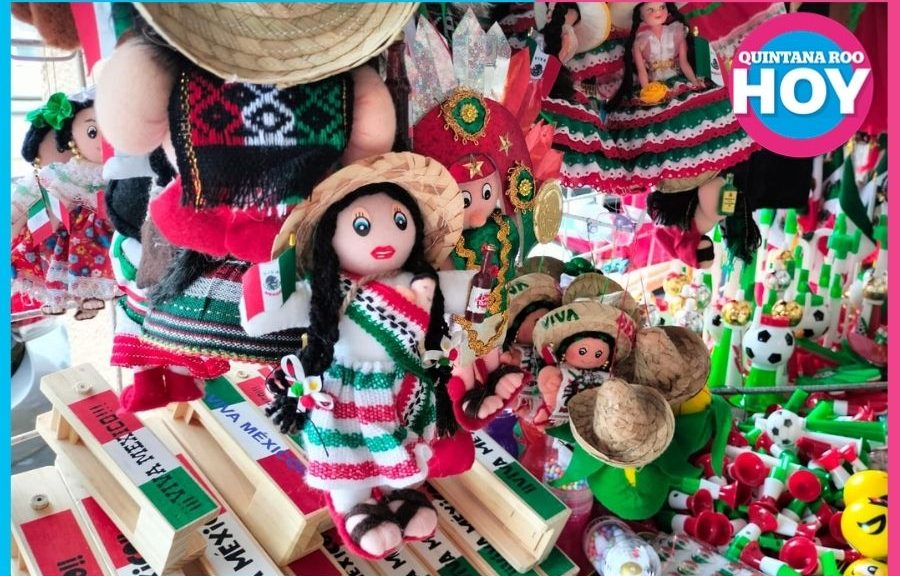 Artículos patrios ya se venden en las calles de Cancún