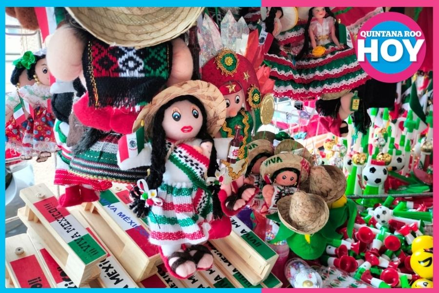 Artículos patrios ya se venden en las calles de Cancún