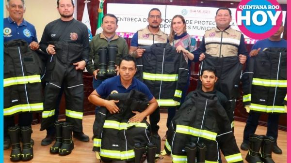 Bomberos de Isla Mujeres reciben más equipo e instalaciones