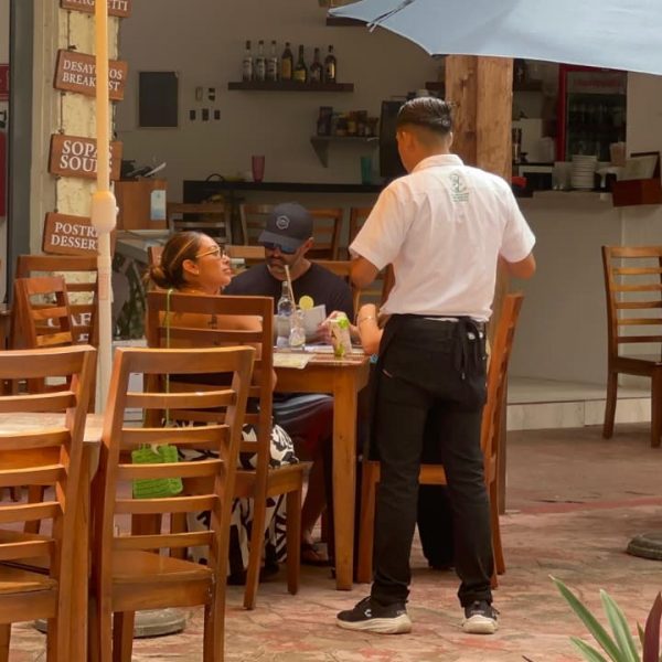 Restaurantes de Tulum enfrentan cierres por baja demanda