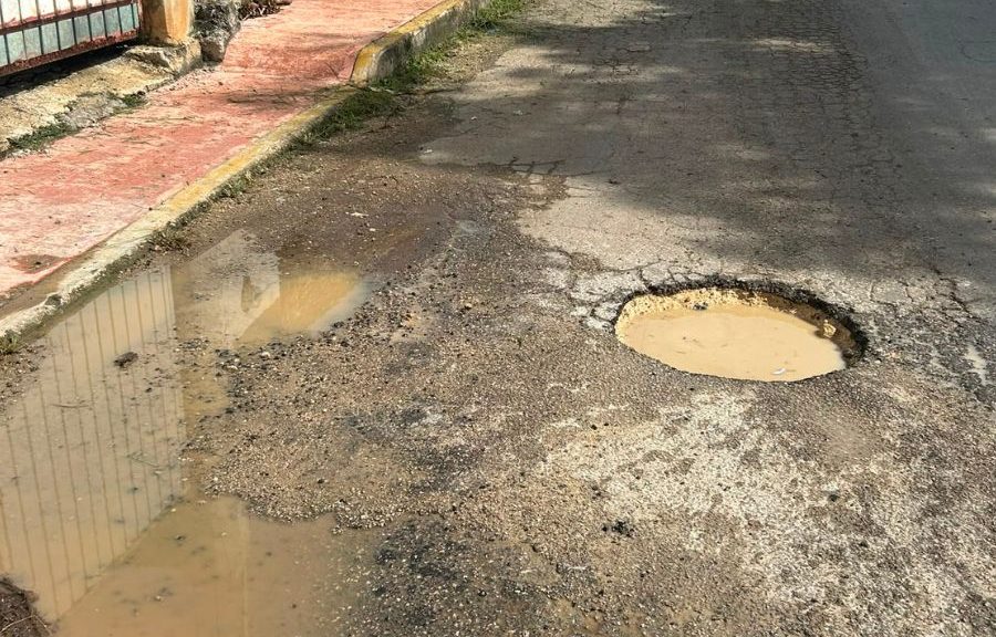 Baches afectan calles de Kantunilkín