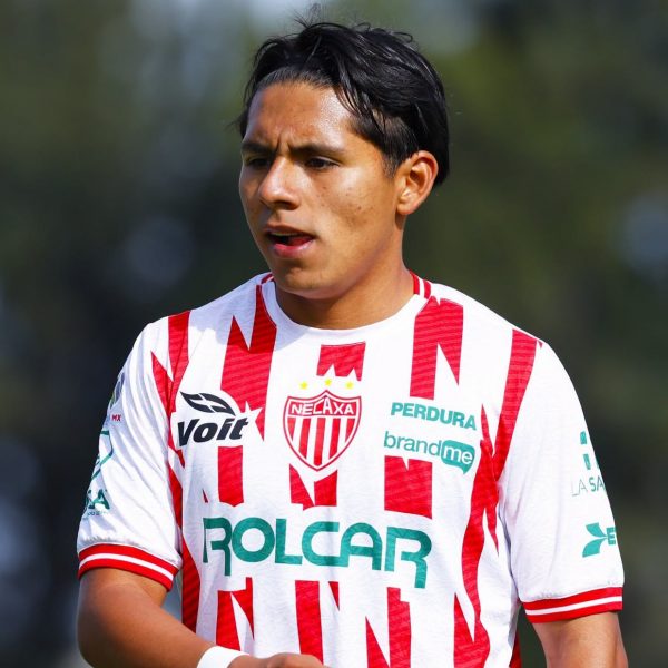 Israel Tello quiere recuperar su lugar con Necaxa