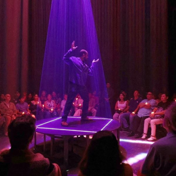 “Lux: Ecos del Fuego” lleva tradición al escenario