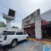 Dinero olvidado en Krispy Kreme genera dudas en Cancún
