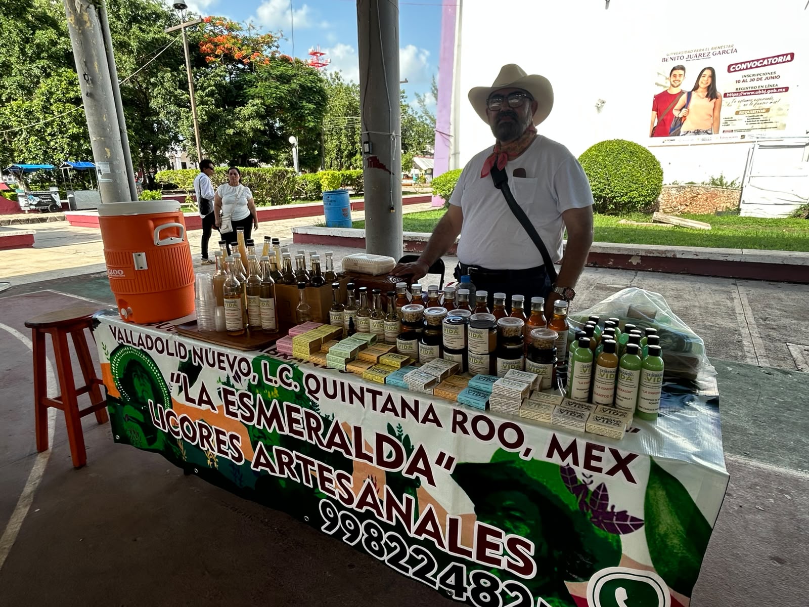 Productores mayas transforman cosechas en productos artesanales