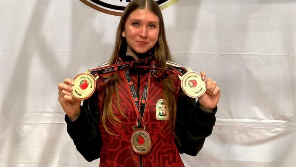 Ramona Zakharova busca llegar al Mundial de gimnasia