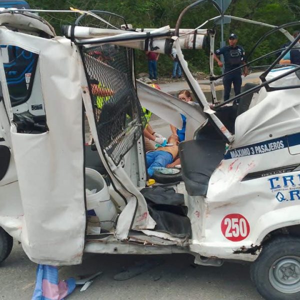 Muere mototaxista tras choque en Playa del Carmen