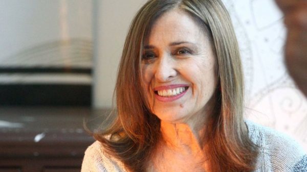 María Rojo regresa a Tlatelolco y recibe homenaje