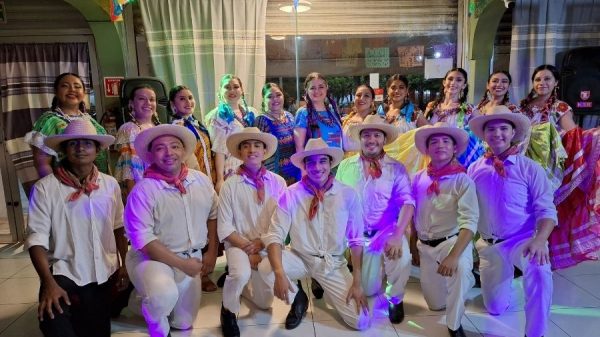 La Guelaguetza llega a Cancún con sabores de Oaxaca