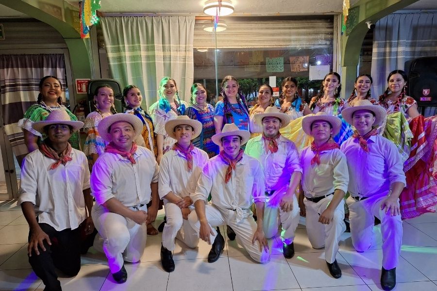 La Guelaguetza llega a Cancún con sabores de Oaxaca