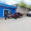 Automóvil se estrella contra vivienda en Tihosuco