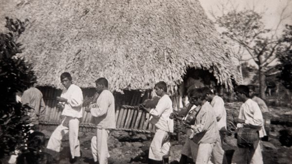 Fotografías de hace 90 años regresan a Tixcacal Guardia