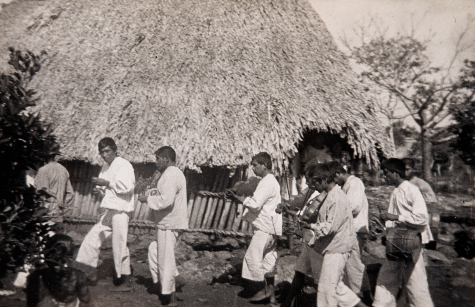 Fotografías de hace 90 años regresan a Tixcacal Guardia