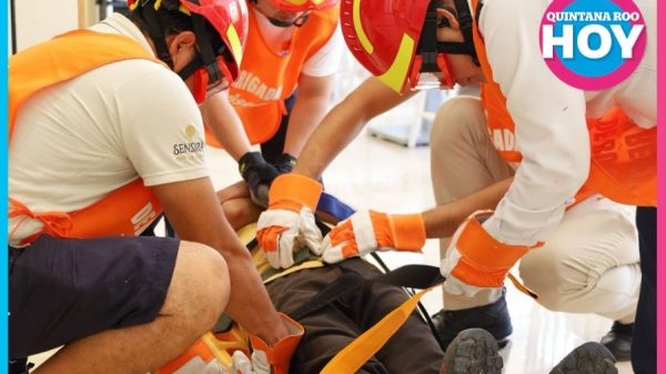 Evacúan a 380 personas durante simulacro por sismo en Puerto Morelos
