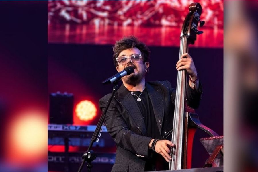 Aleks Syntek anuncia salida de México tras polémica