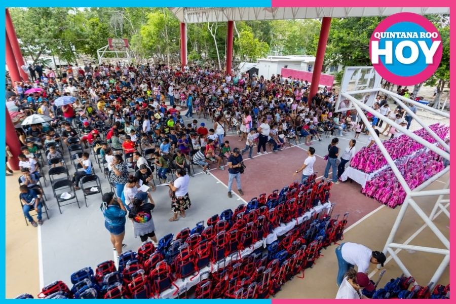 Entrega Estefanía Mercado más de mil 400 mochilas escolares