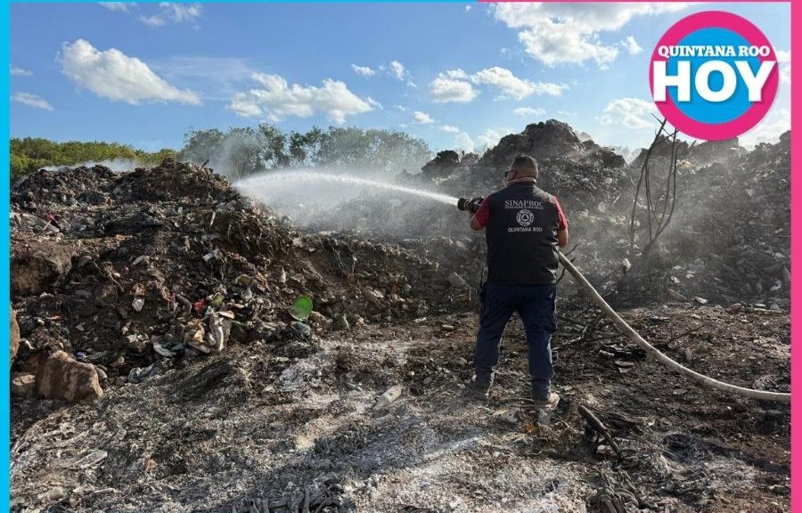 Incendio en basurero municipal Felipe Carrillo Puerto avanza a 60% de liquidación