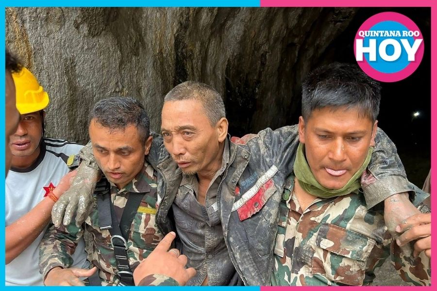 Rescatan con vida a dos trabajadores tras riadas en Nepal