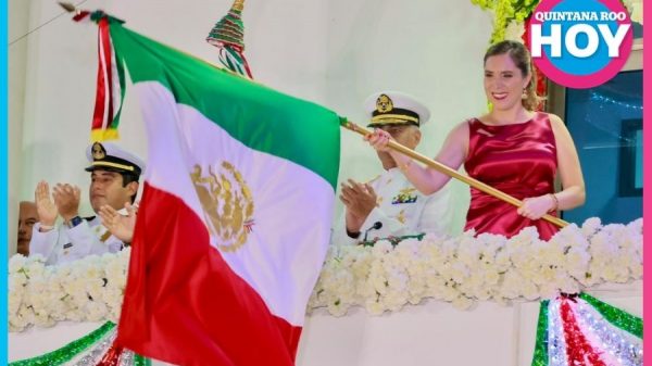 Atenea Gómez Ricalde celebra el Grito de Independencia junto a familias isleñas y visitantes