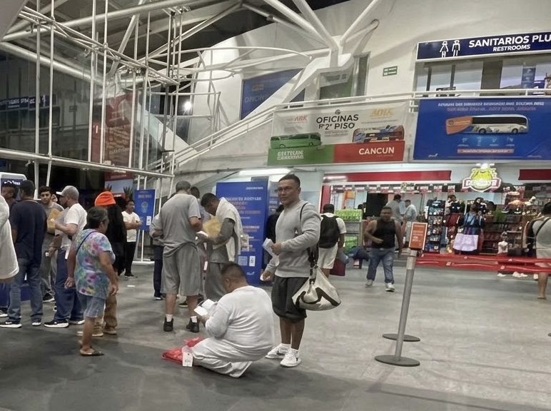 Deportados de EU llegan a Quintana Roo sin recursos