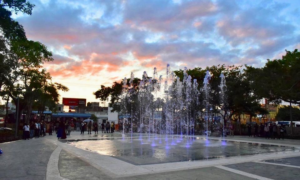 Alertan por riesgos al usar fuentes públicas en Cancún