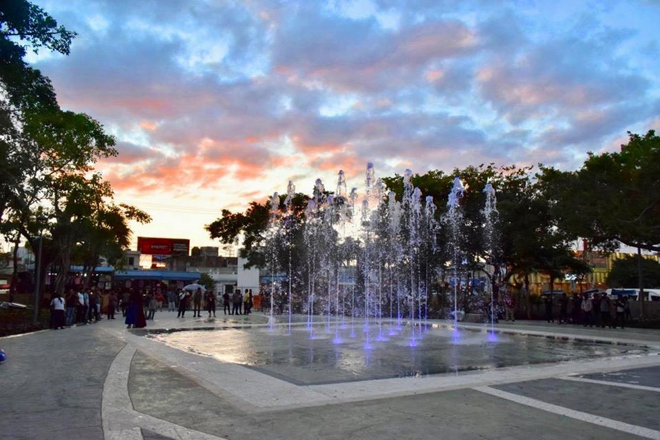 Alertan por riesgos al usar fuentes públicas en Cancún