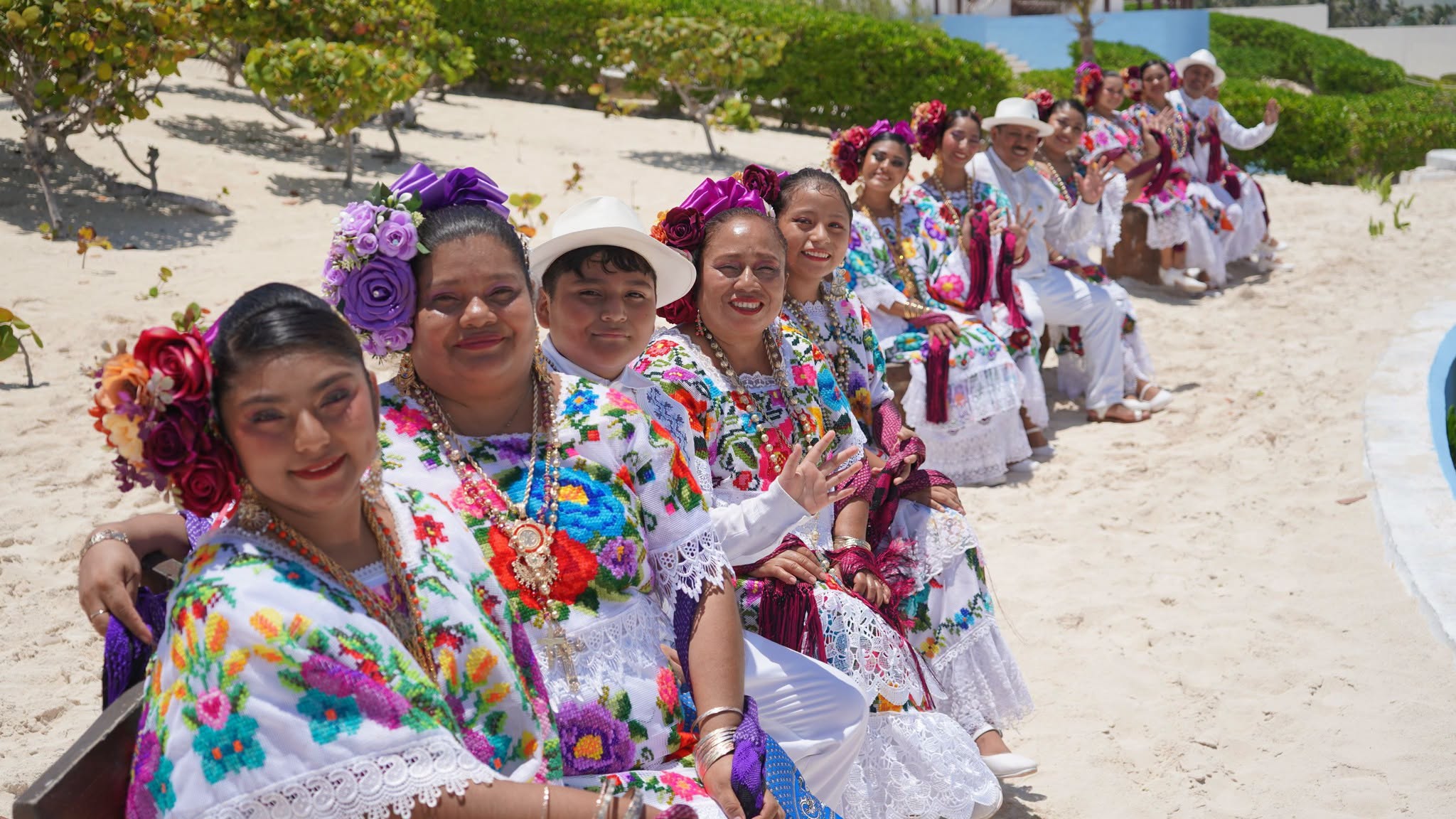 Cancún celebra tres años de jarana yucateca