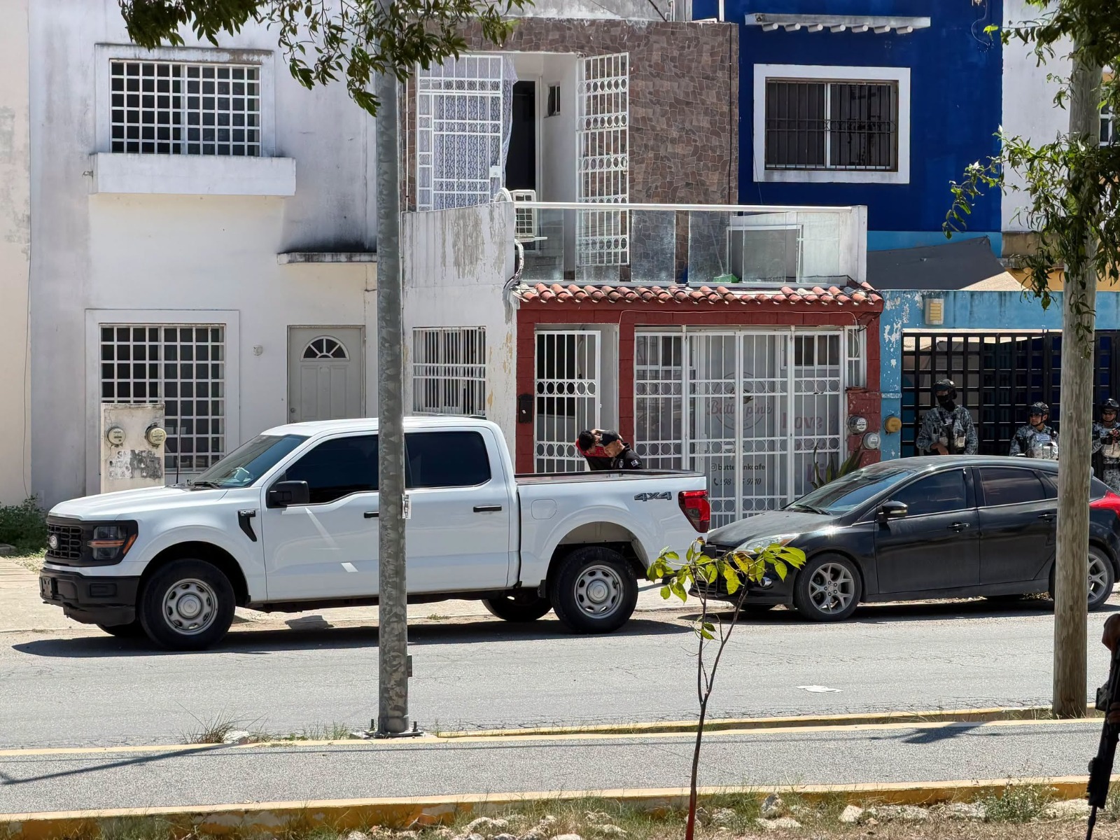 Catean dos inmuebles por presunto narcomenudeo en Cancún