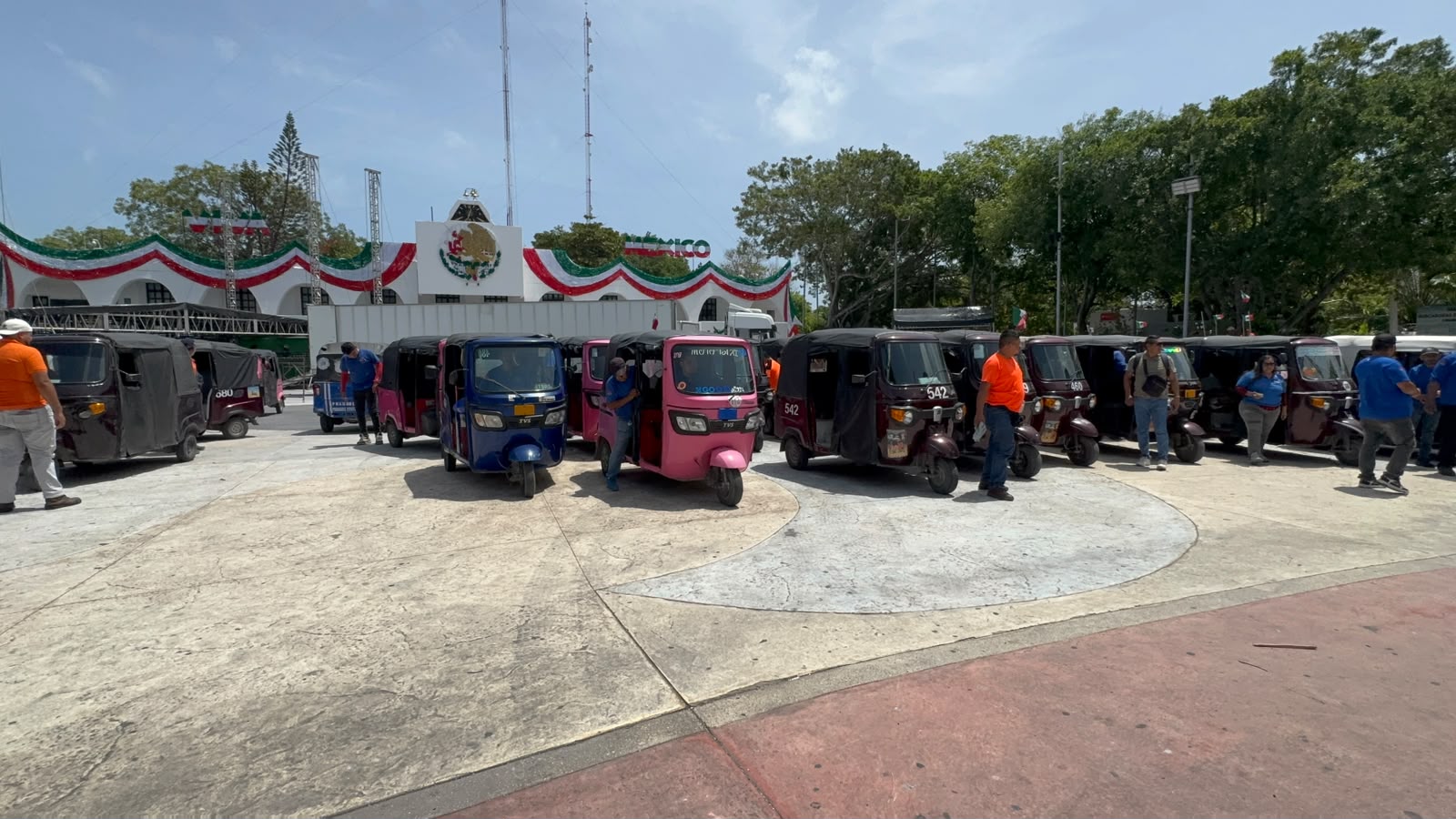 Mototaxistas exigen seguridad y denuncian ataques en Cancún