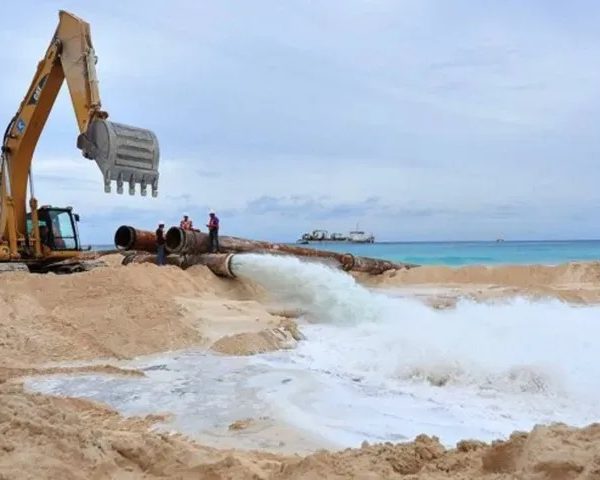 Hoteleros buscan crédito para recuperar playas de Quintana Roo