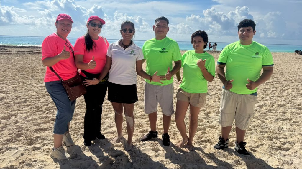 Elefantes Verdes impulsa limpieza de Playa Fórum