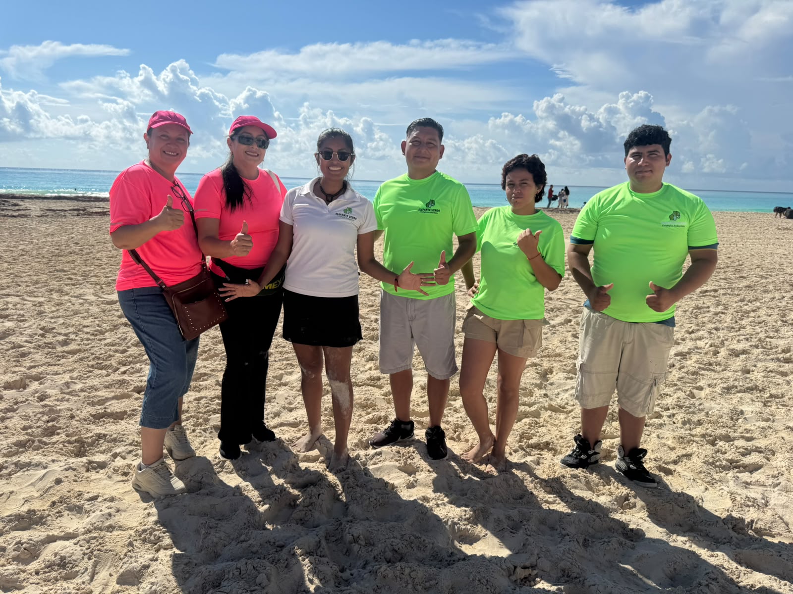 Elefantes Verdes impulsa limpieza de Playa Fórum