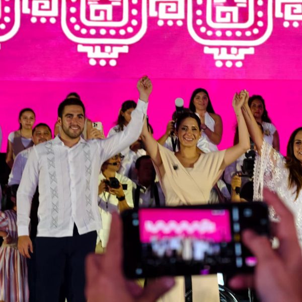 Estefanía Mercado destaca seguridad y obra en su informe
