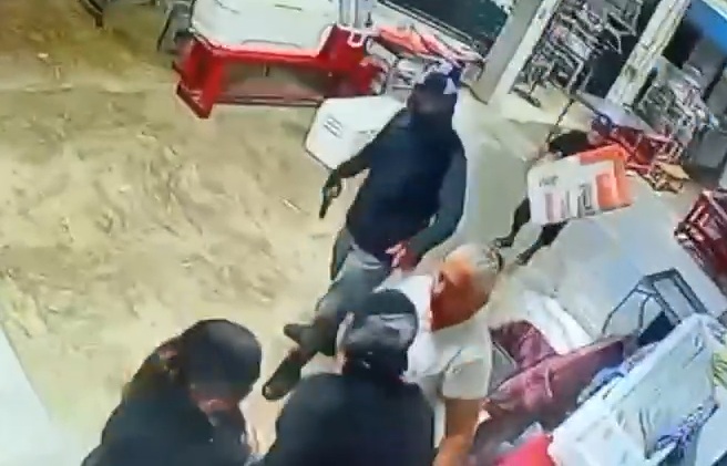 Asalto a tortillería de Cancún queda captado en video
