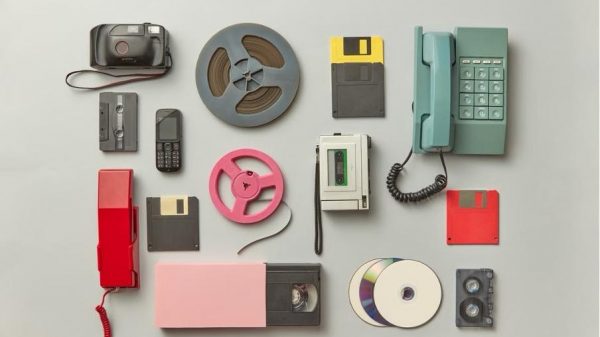 Por qué lo retro vuelve a conquistar la tecnología en plena era de la inteligencia artificial